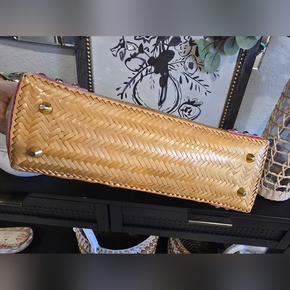 Lilly Pulitzer Straw Tote Bag With Gold Trim And Starfish Embellishment - Picture 9 of 16